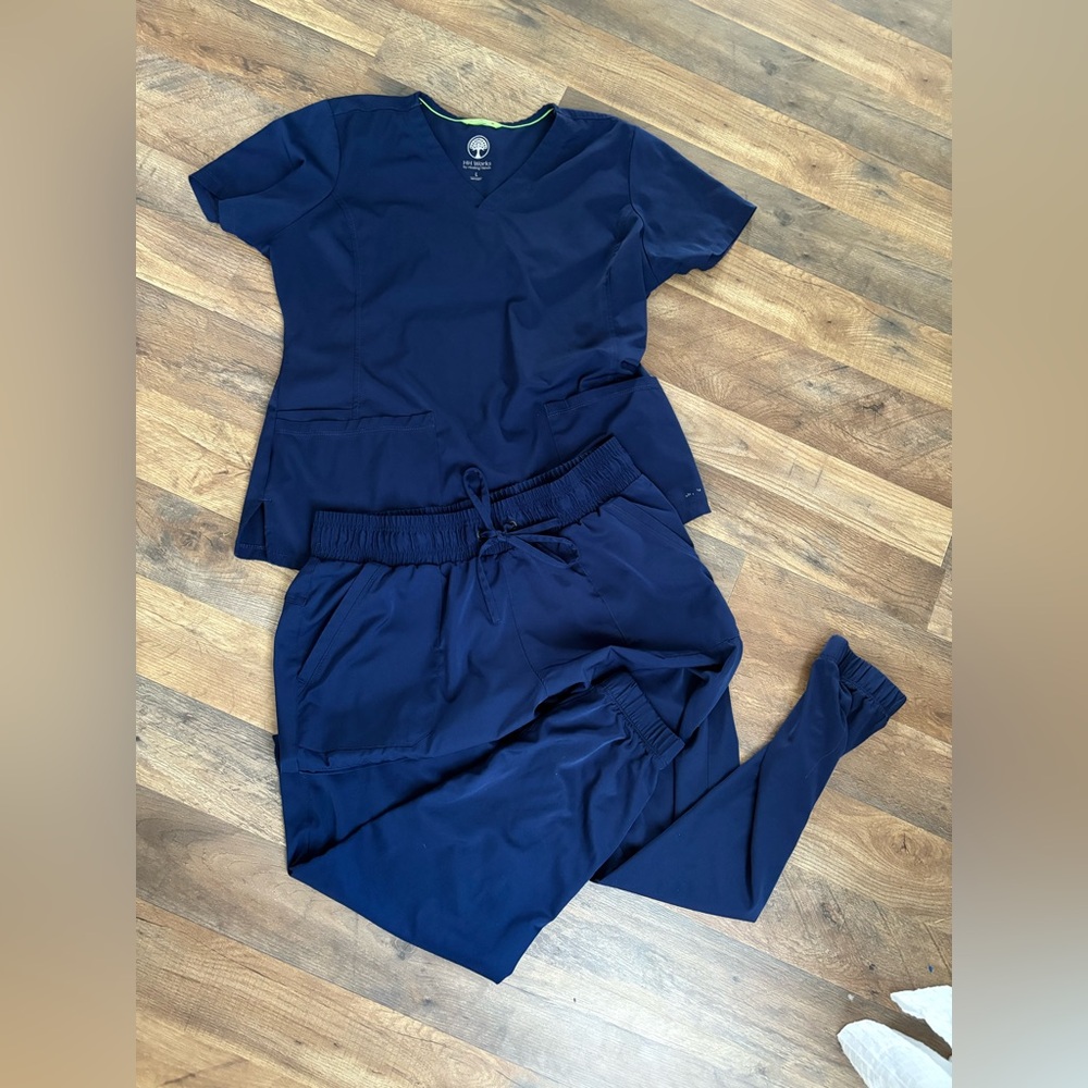 Healing Hands Large Scrub Set